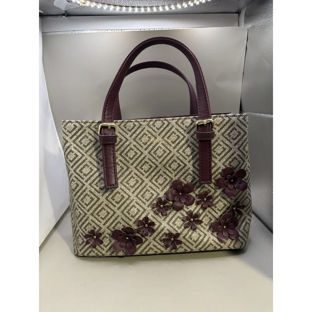 Liz Claiborne Purse Missing Shoulder Strap Flowers
